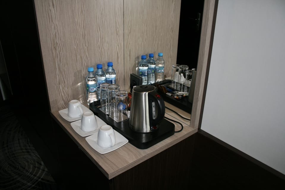 In-room safe, desk, soundproofing, iron/ironing board