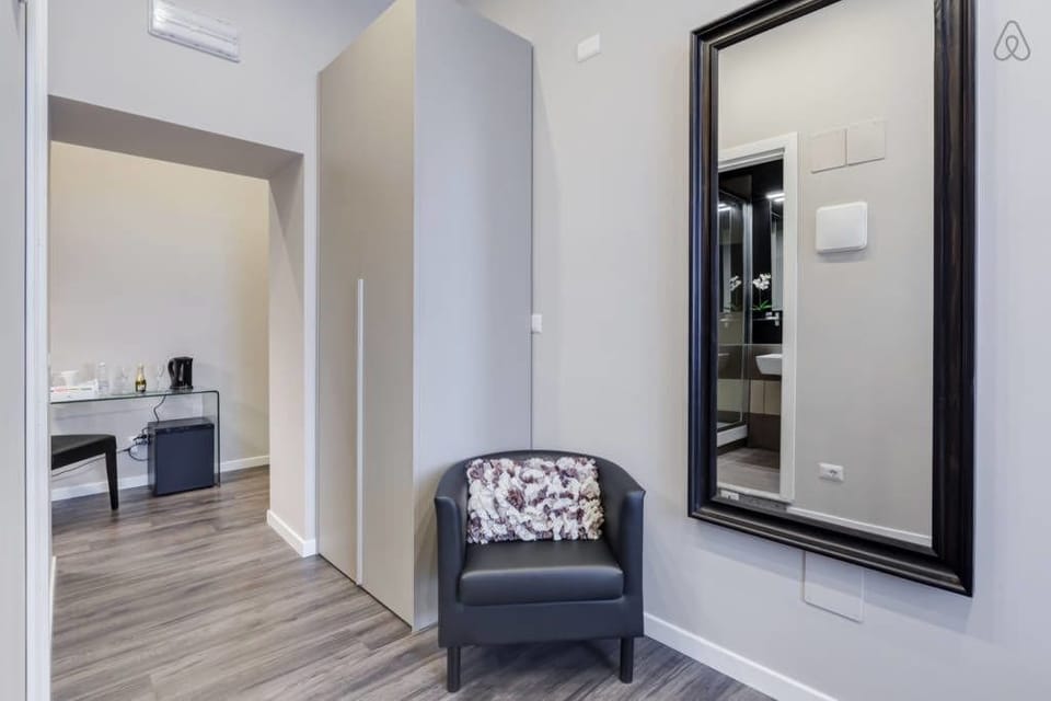 Deluxe Double Room, 1 Bedroom, City View | Interior detail