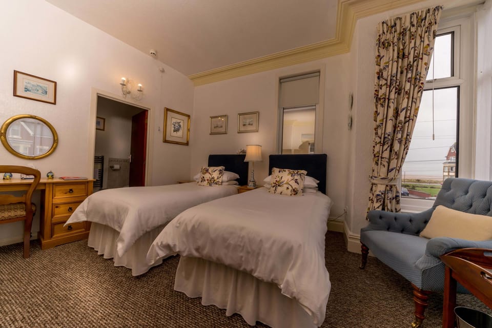 Deluxe Room, Sea View | Premium bedding, desk, soundproofing, iron/ironing board