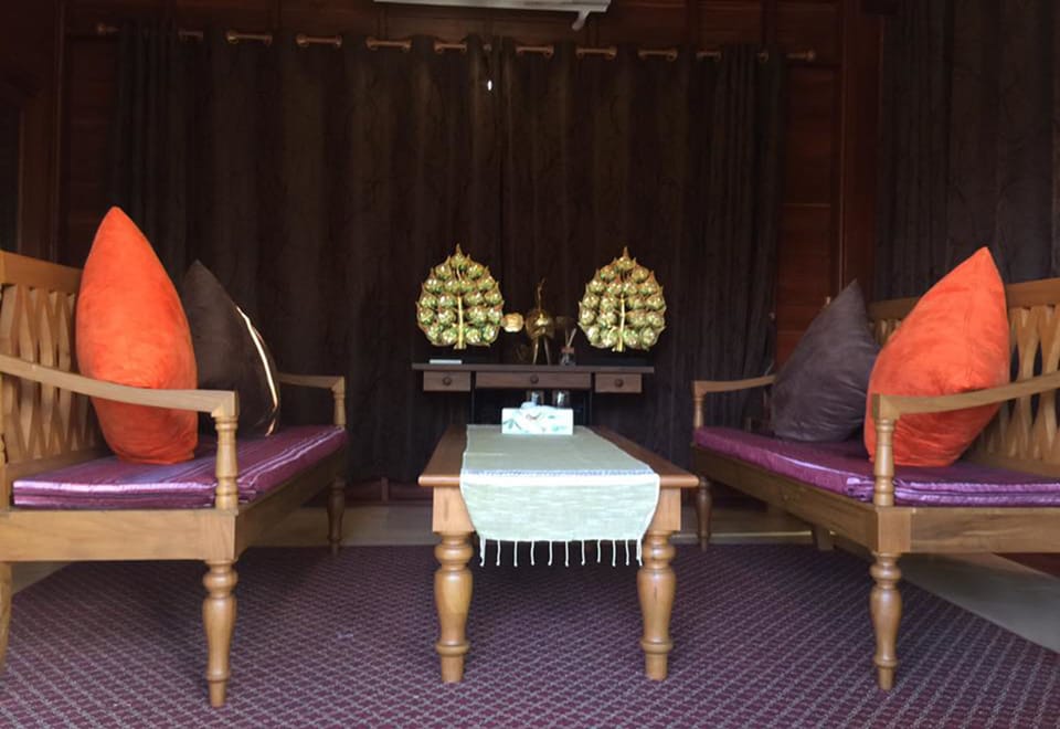 2 Bedrooms Villa  with Lake View | Living room | 32-inch LED TV with satellite channels, TV