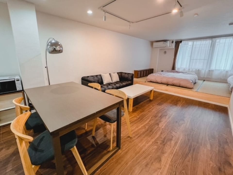 Family Quadruple Room | Free WiFi, bed sheets