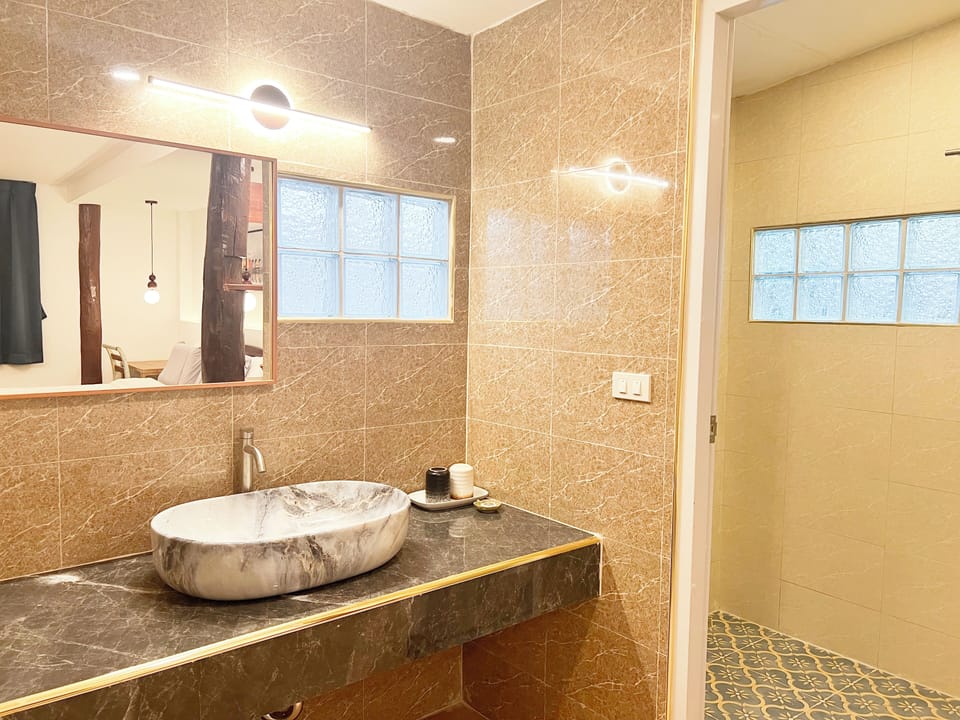 Individually decorated, blackout drapes, soundproofing, free WiFi