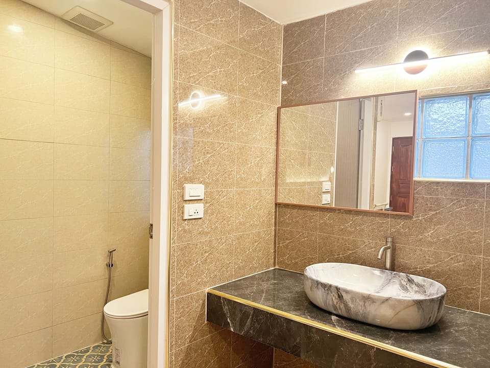 Individually decorated, blackout drapes, soundproofing, free WiFi