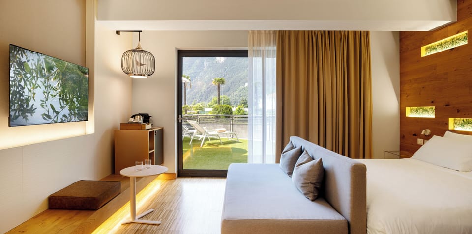 Junior Suite, Terrace, Park View | Minibar, in-room safe, soundproofing, free WiFi