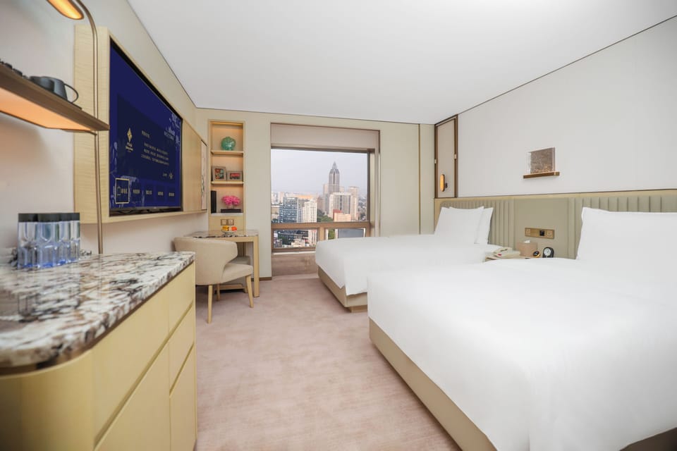 Jinling Tower Harmonious Charm Deluxe Room(Twin) | Premium bedding, down comforters, minibar, in-room safe