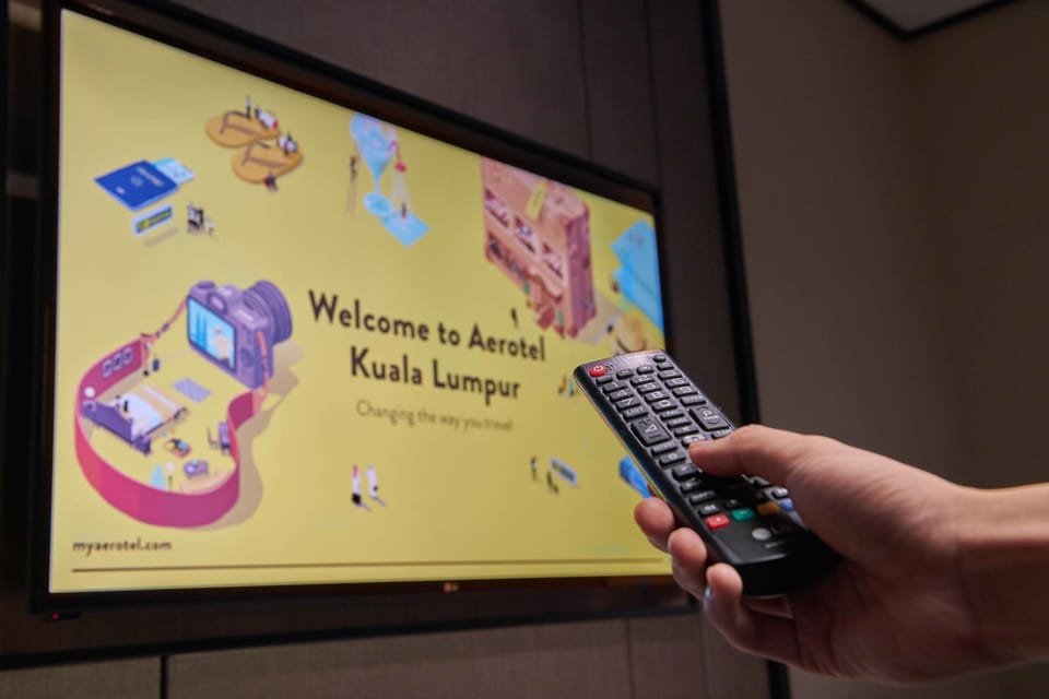 32-inch TV with cable channels
