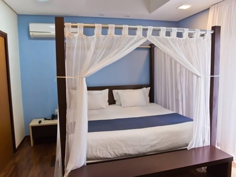 Minibar, in-room safe, individually decorated, individually furnished