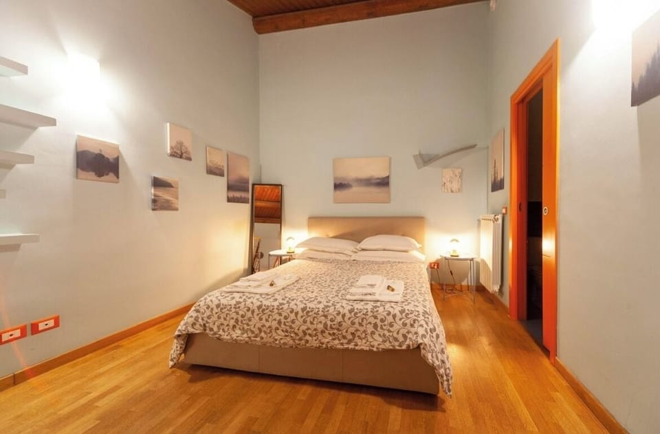 Comfort Apartment (Scilla) | Premium bedding, free minibar, desk, soundproofing