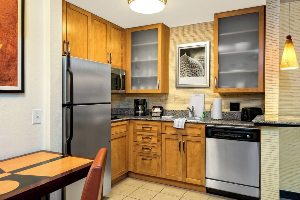 Fridge, microwave, coffee/tea maker