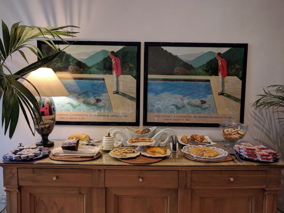 Daily buffet breakfast for a fee
