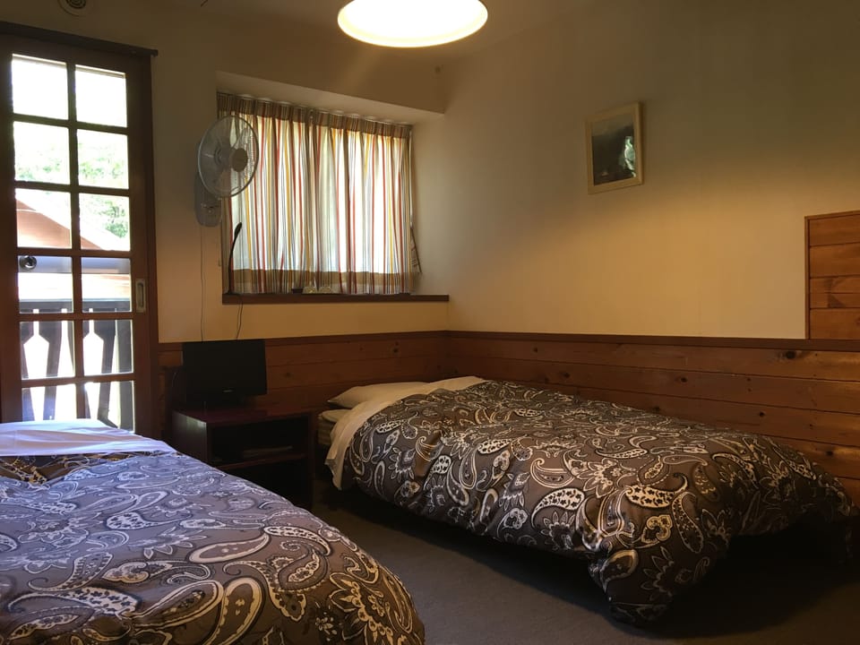 Standard Twin Room, Shared Bathroom (For 2 people) | Free WiFi
