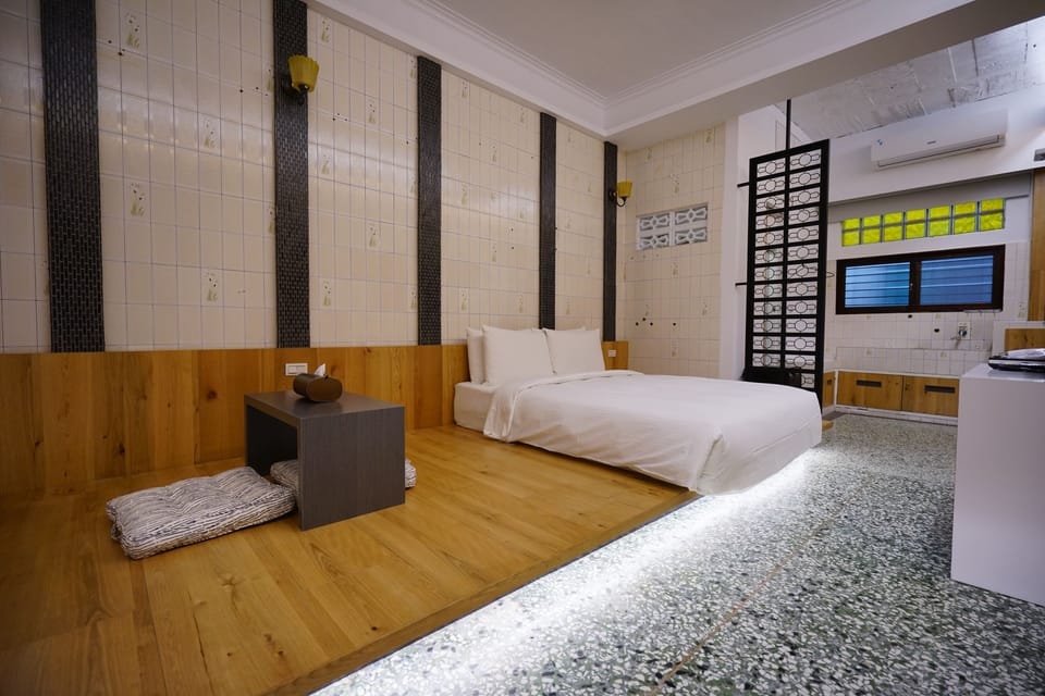 Classic Double Room | Blackout drapes, WiFi (free), bed sheets
