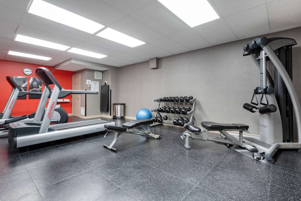 Quality Inn and Suites Oakville-Mississauga Hotel in Oakville