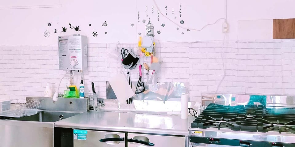 Shared fridge, microwave, stovetop, rice cooker
