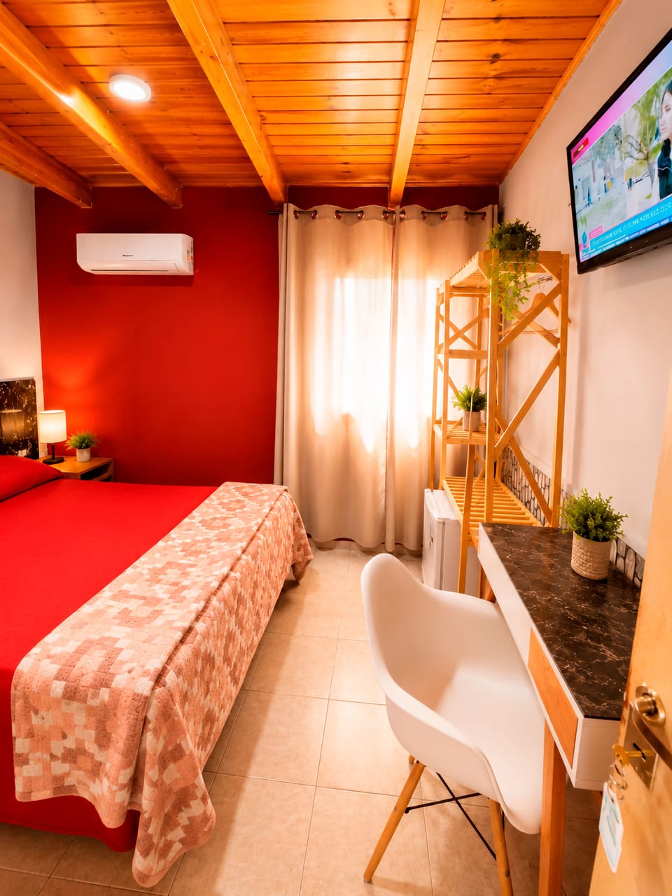 Basic Double Room, Private Bathroom | WiFi (free), individually furnished, bed sheets