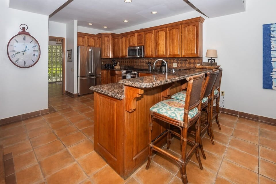 House, 4 Bedrooms | Private kitchen | Fridge, microwave, dishwasher, coffee/tea maker