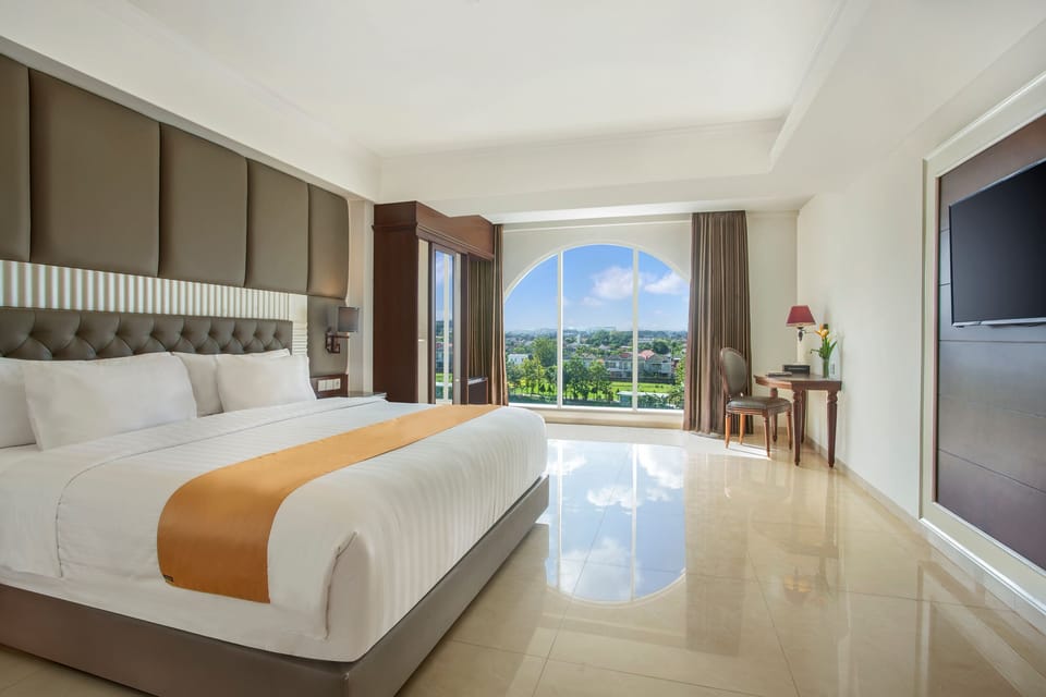 Premium Room | 1 bedroom, in-room safe, soundproofing, free WiFi