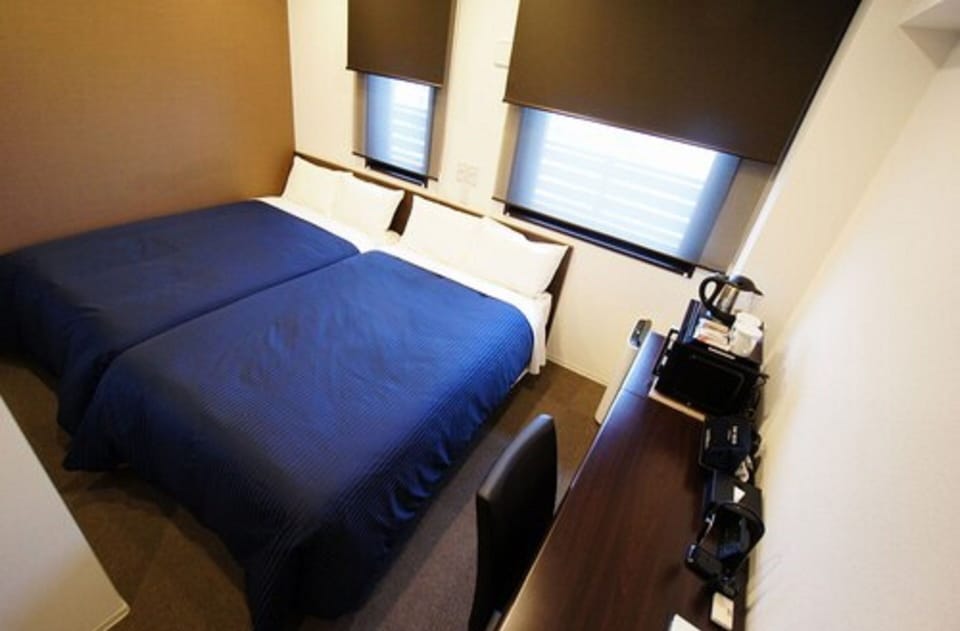 Individually decorated, desk, blackout drapes, free WiFi