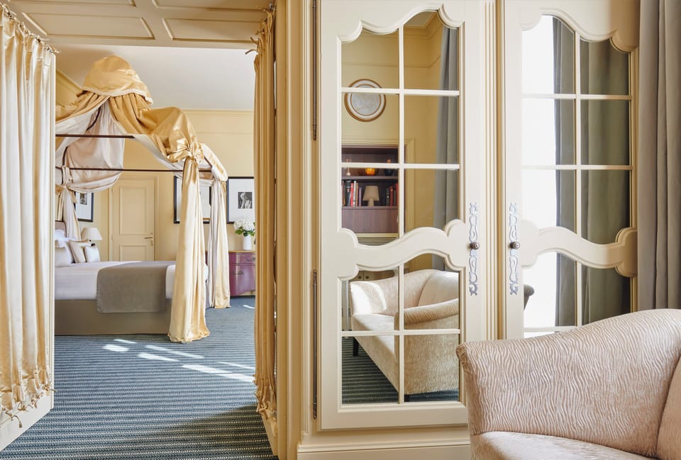 Royal Suite | Premium bedding, minibar, in-room safe, desk