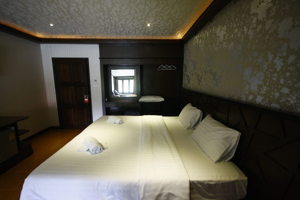 Superior Room | Blackout drapes, rollaway beds, free WiFi