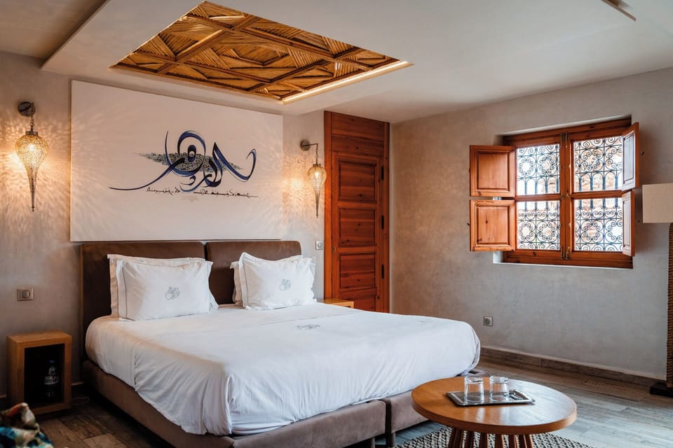 Suite with Jacuzzi | Premium bedding, minibar, in-room safe, soundproofing