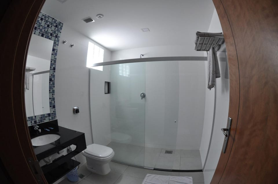 Shower, towels