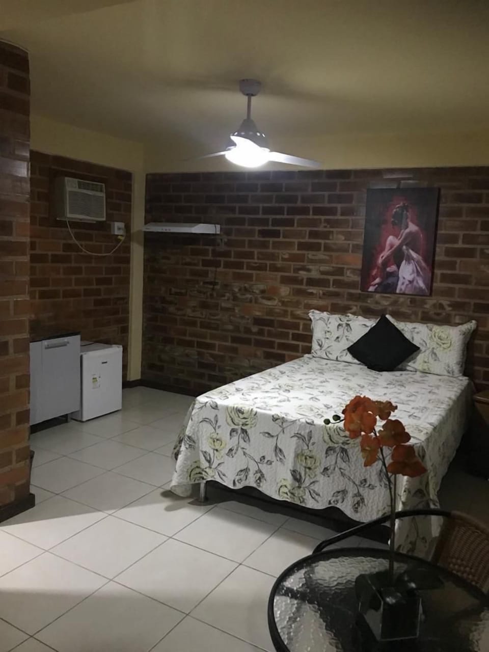 4 bedrooms, blackout drapes, soundproofing, free WiFi