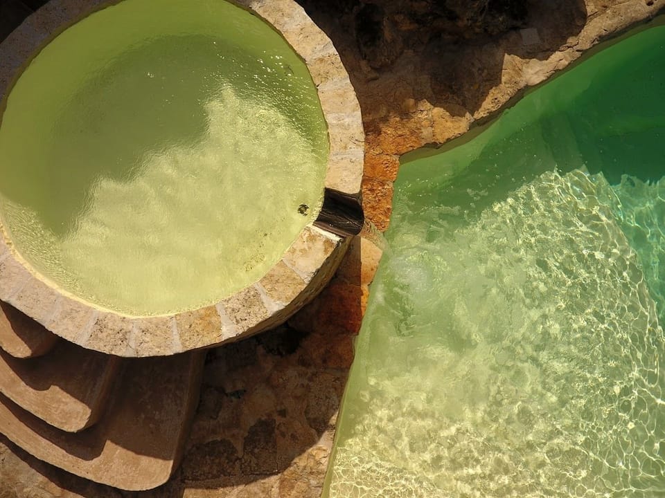 2 outdoor pools, sun loungers