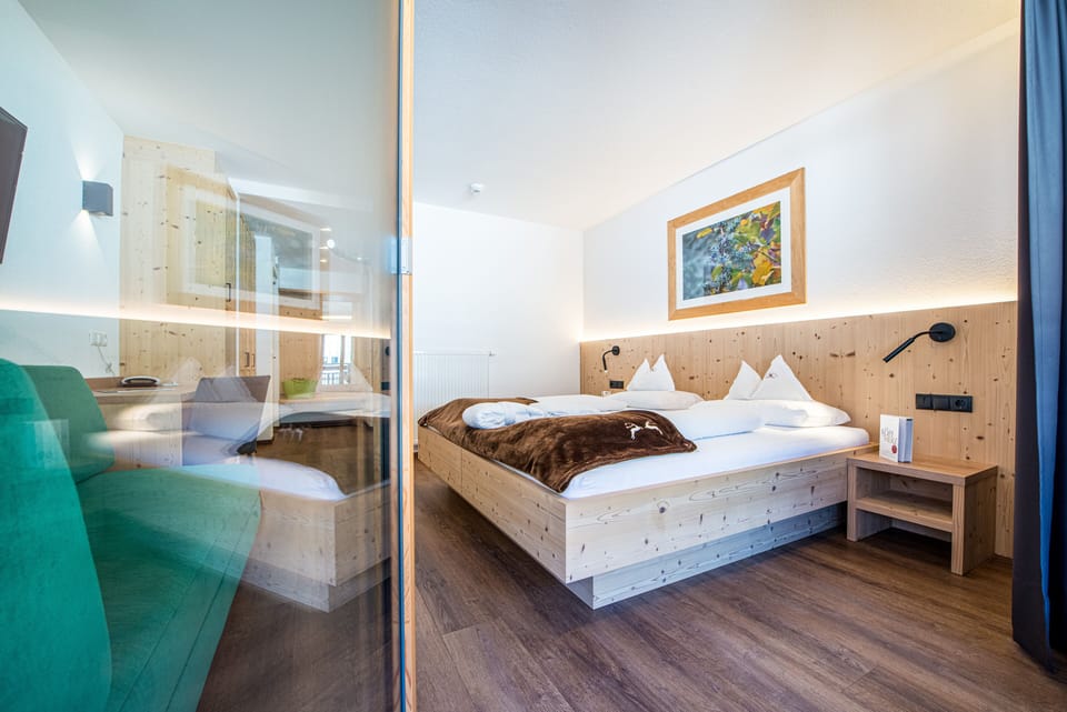 Superior Double or Twin Room, Balcony (Girasole) | Down comforters, minibar, in-room safe, desk
