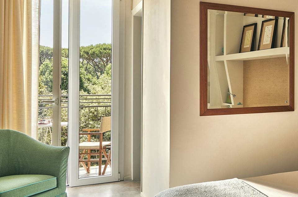 Superior Single Room | Minibar, in-room safe, desk, soundproofing