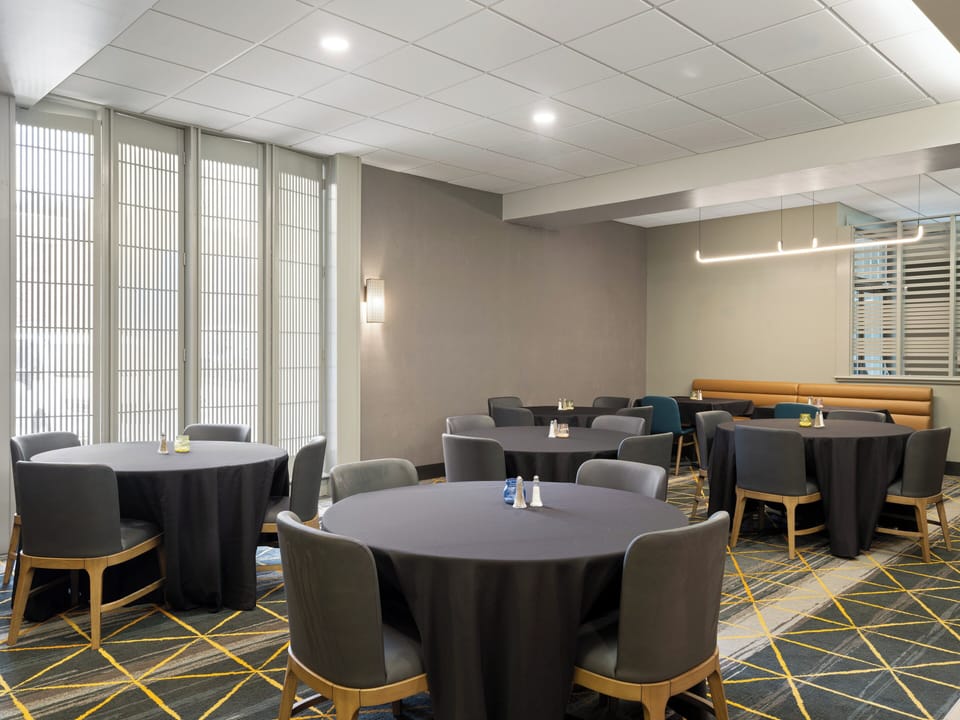 Daily cooked-to-order breakfast for a fee