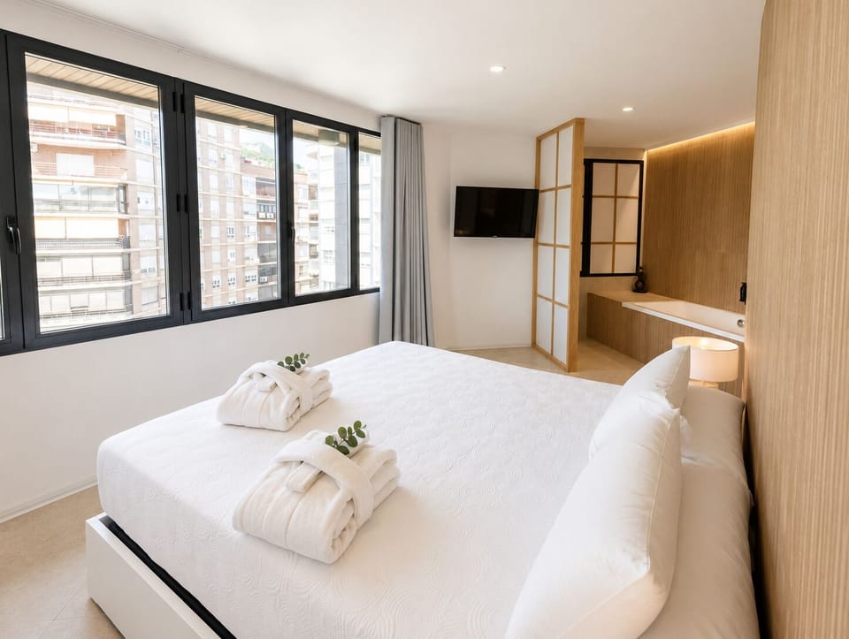 Deluxe Suite (Junior) | Hypo-allergenic bedding available, in-room safe, desk, blackout drapes
