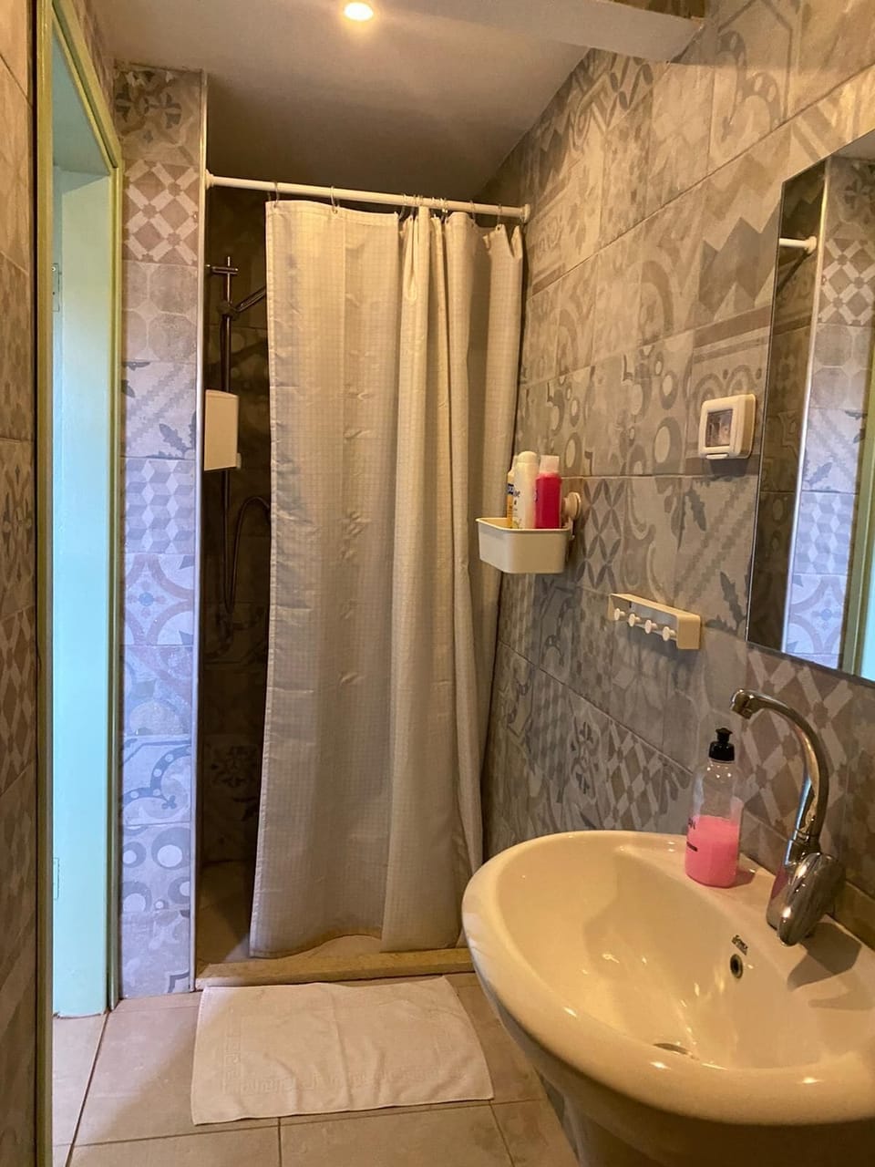 Al Bishara Guest house Bed and Breakfast in North District