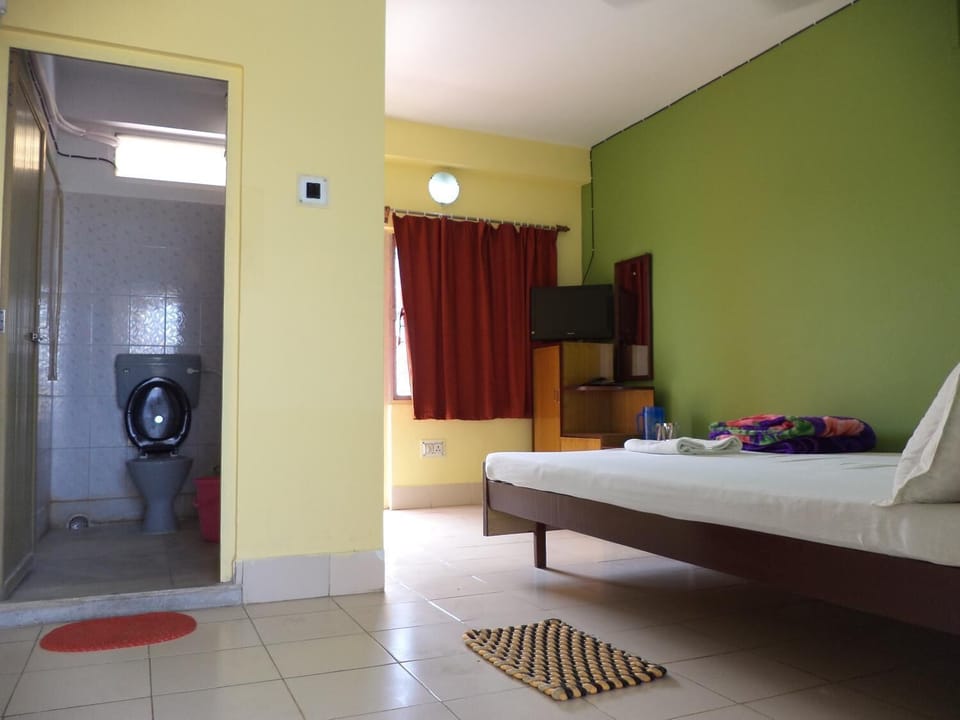 1 bedroom, premium bedding, free WiFi