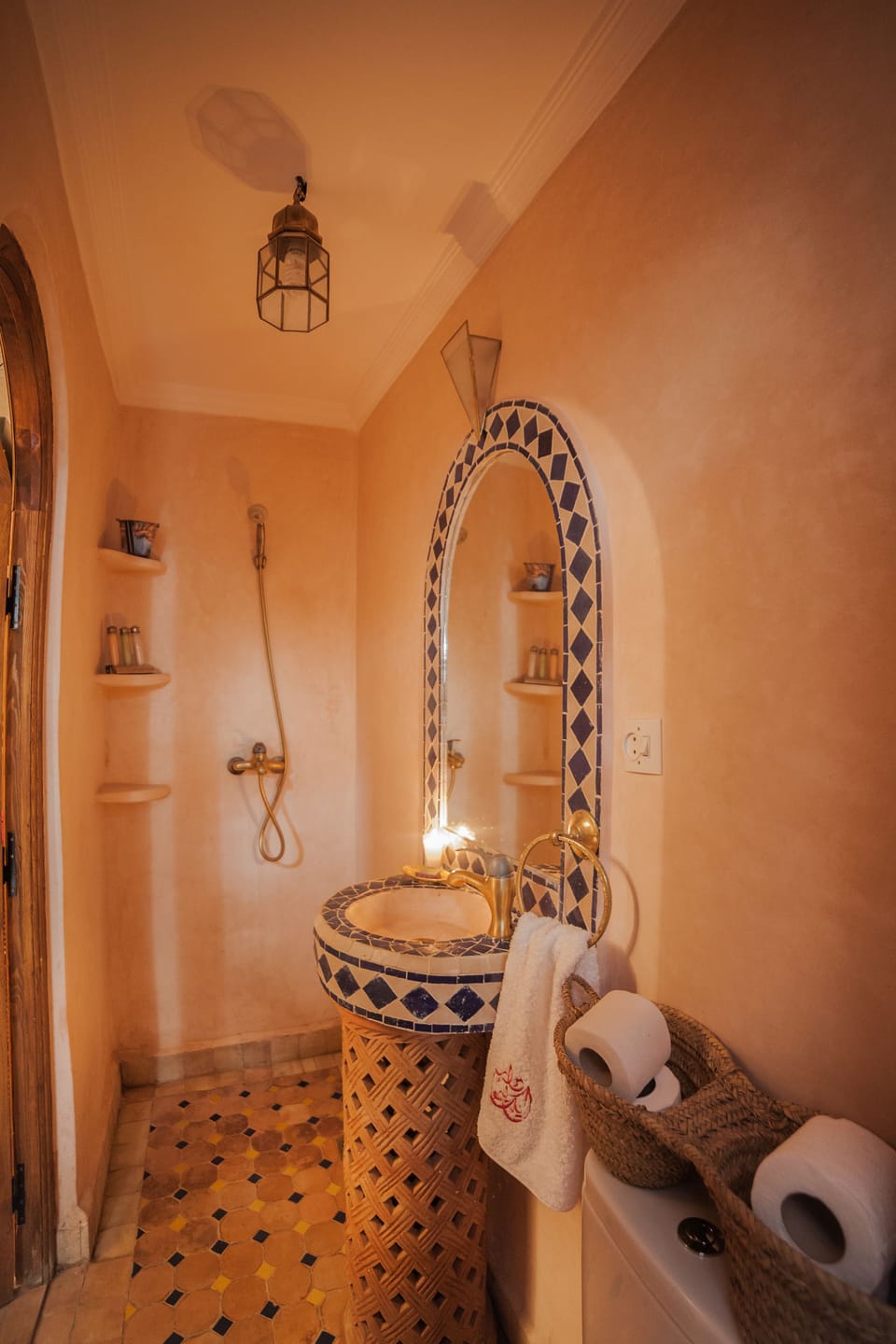Bathroom shower