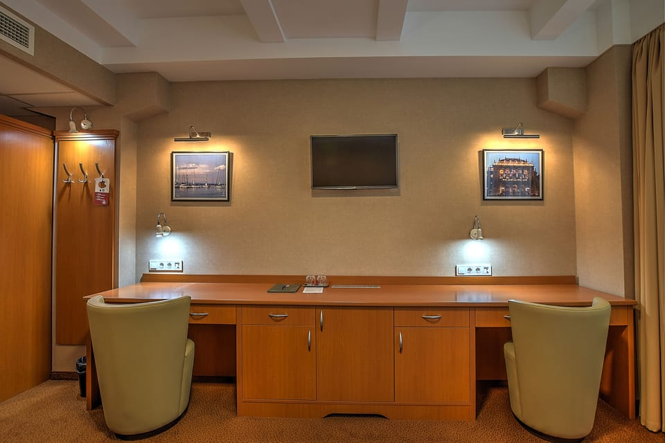 Business Twin Room, 2 Twin Beds | Room amenity