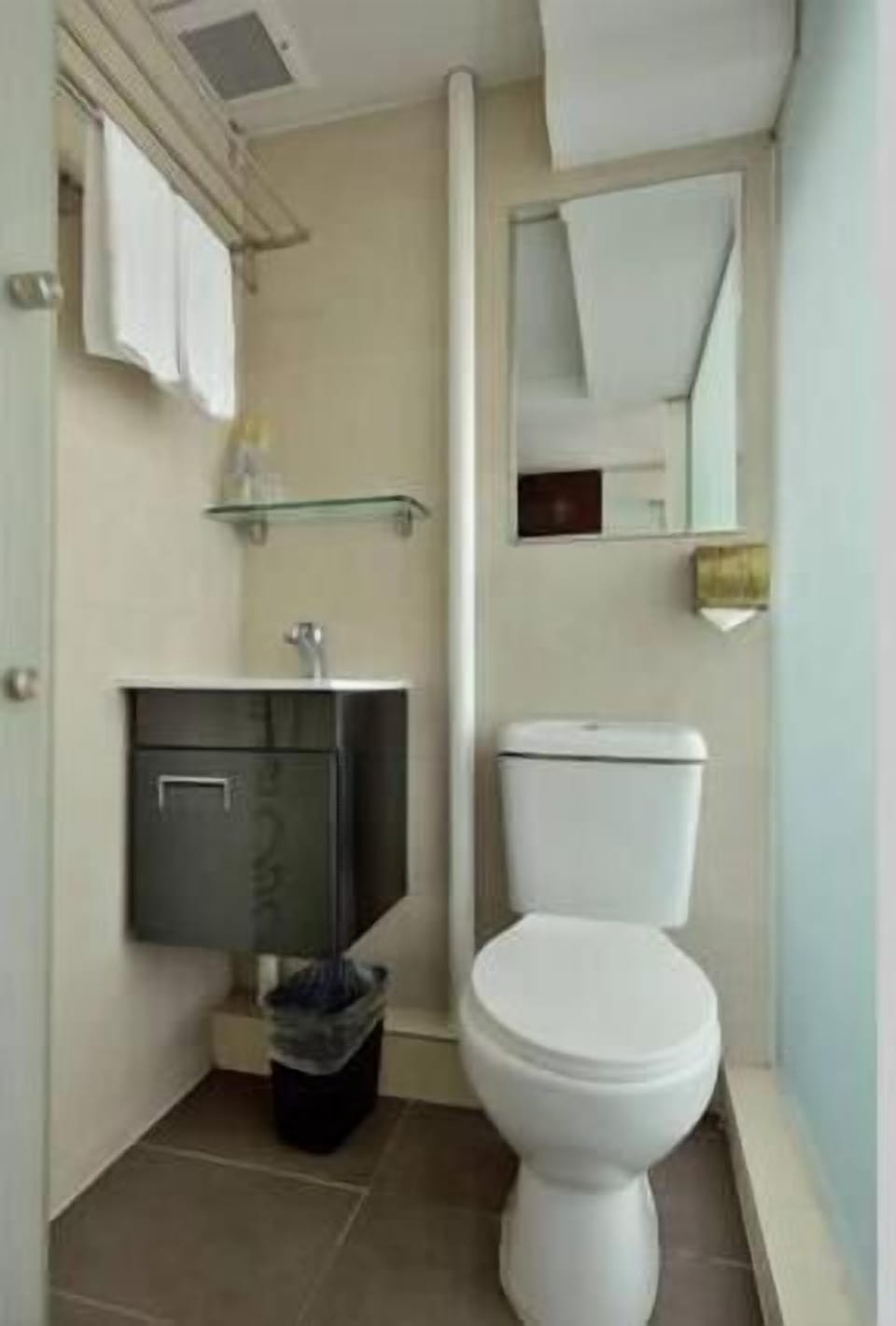 Shower, free toiletries, hair dryer, slippers