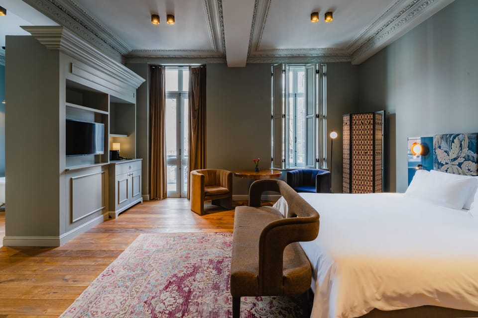 Suite | Hypo-allergenic bedding, in-room safe, blackout drapes