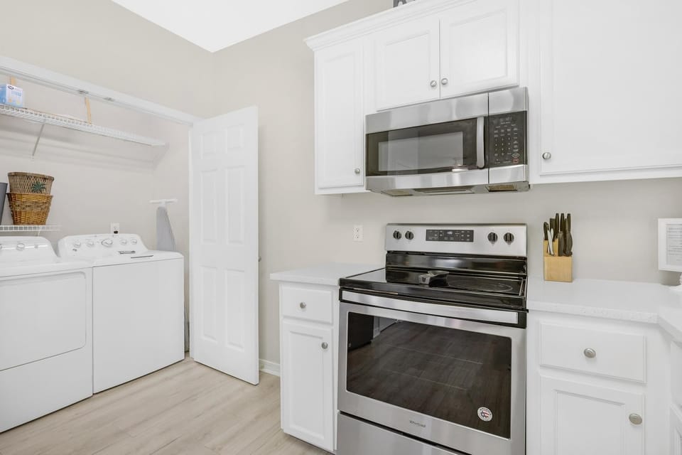 Cottage, 3 Bedrooms | Private kitchen | Fridge, microwave, oven, dishwasher