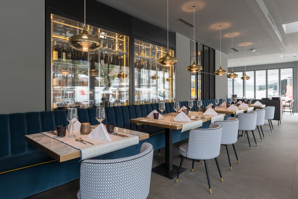 Breakfast, lunch, dinner served; local and international cuisine 