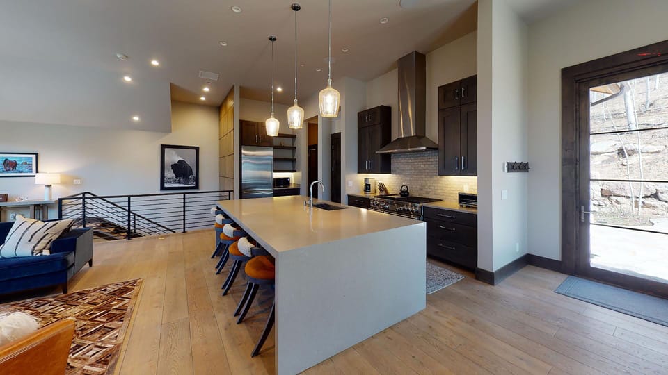 Luxury House, 3 Bedrooms (Platinum) | Private kitchen | Fridge, microwave, oven, stovetop