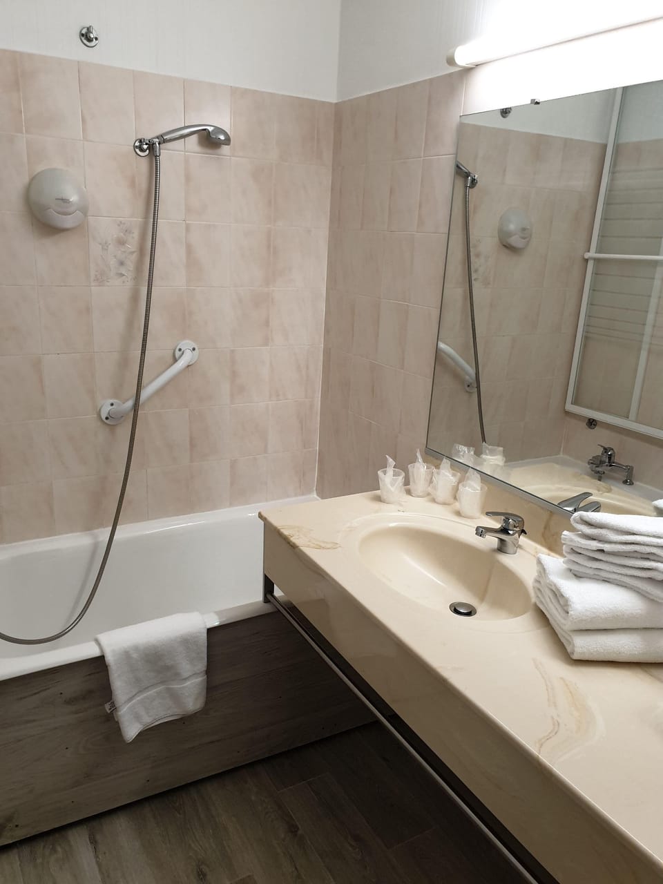 In-room safe, desk, blackout drapes, soundproofing