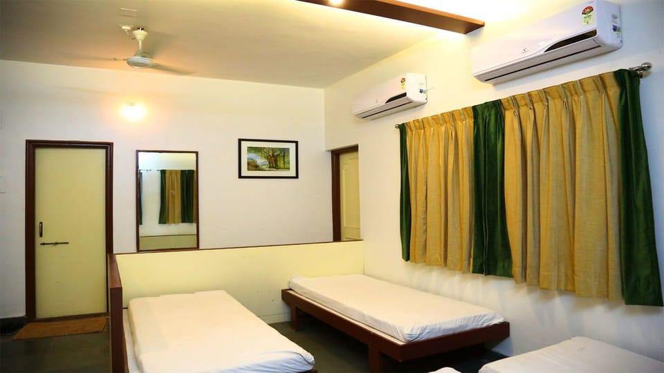 Deluxe AC Room | Desk, rollaway beds (surcharge), WiFi (free)