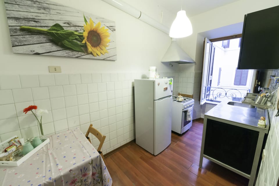 Apartment | Private kitchen | Oven, electric kettle, coffee grinder