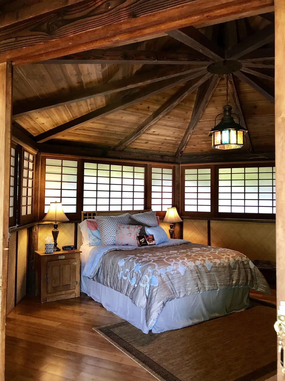 Romantic Single Room, 1 Queen Bed (Japanese Tea House) | Desk, travel crib, free WiFi, bed sheets
