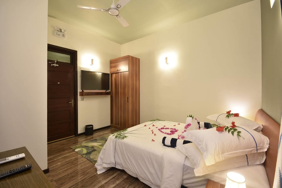 Family Apartment, 3 Bedrooms, Accessible | Premium bedding, minibar, in-room safe, desk