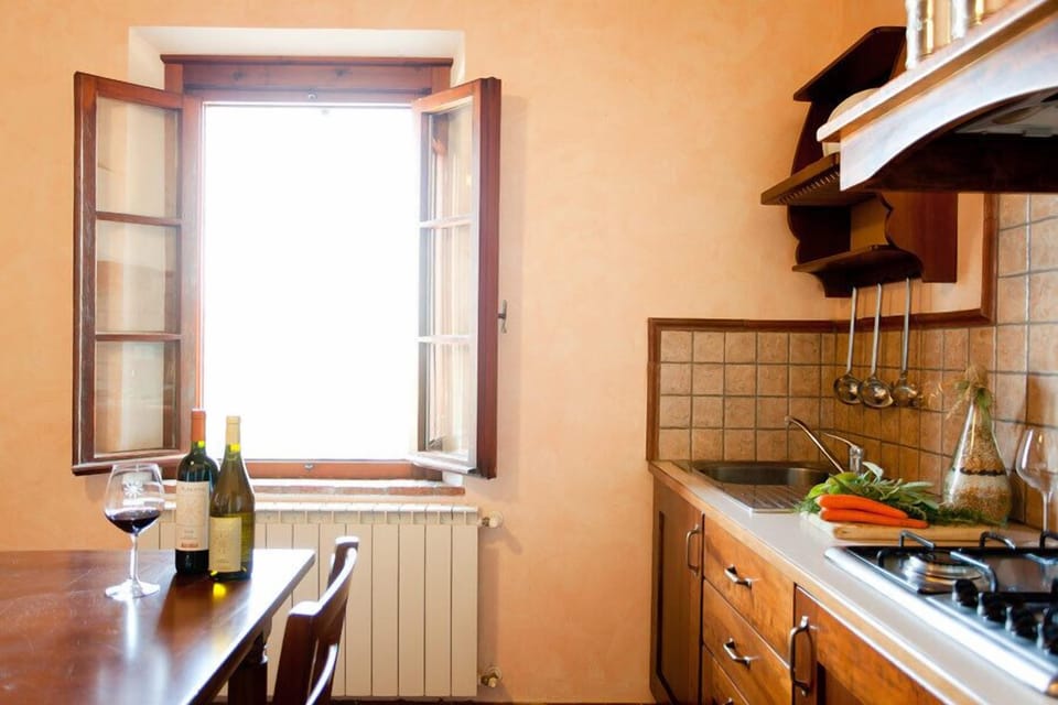 Apartment, 1 Bedroom (first floor) | Private kitchenette | Electric kettle
