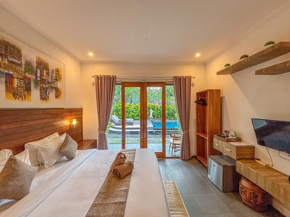 Standard Double Room | Minibar, in-room safe, soundproofing, free WiFi