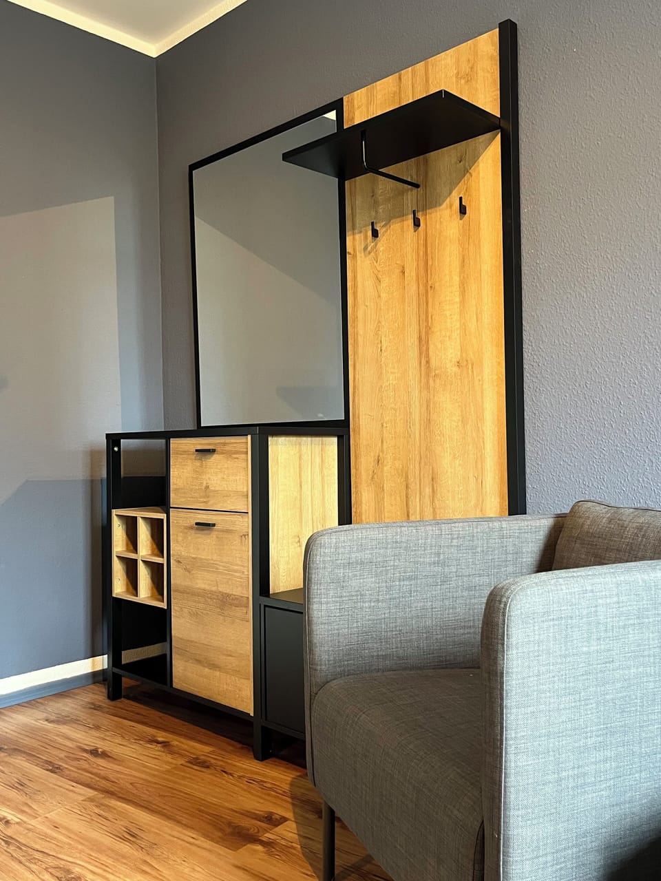 Twin Room, Shared Bathroom | Individually furnished, desk, blackout drapes, free WiFi