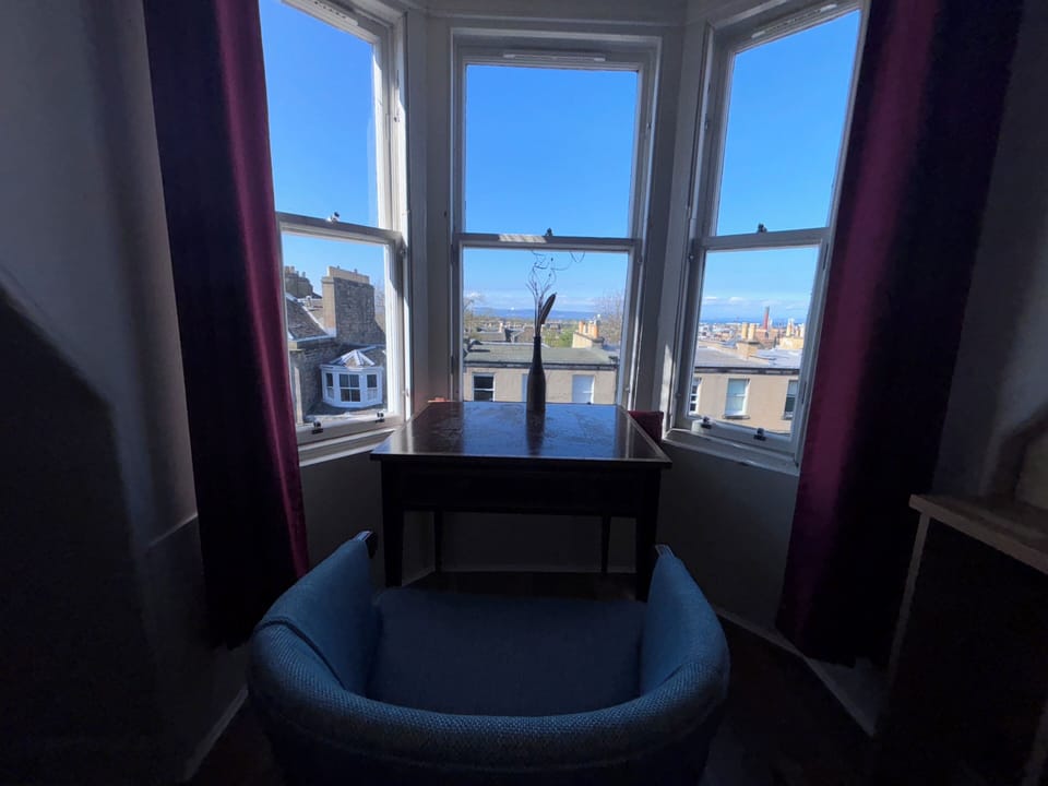 Comfort Triple Room | Iron/ironing board, free WiFi, bed sheets